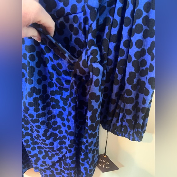 Ava & Viv Blue and Black Polka Dot Balloon Sleeve Midi Dress - Picture 4 of 9